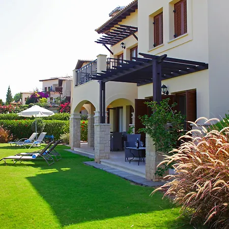 Aphrodite Hills Golf & Residences - *