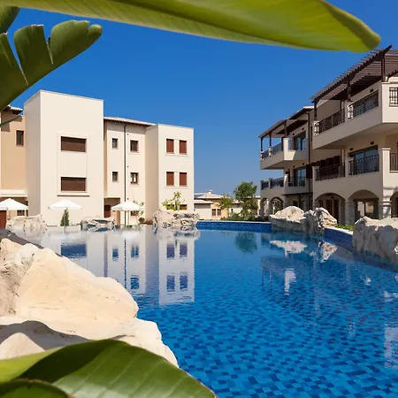 Aphrodite Hills Golf & Residences - *