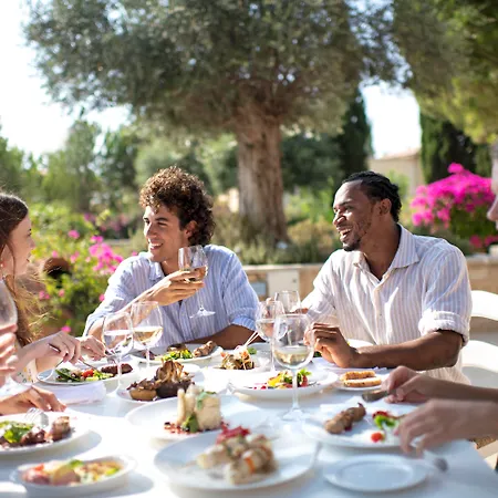 Aphrodite Hills Golf & Residences - *